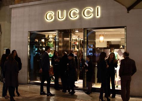 La crisi cinese travolge il lusso: il crollo di Gucci non è un caso 